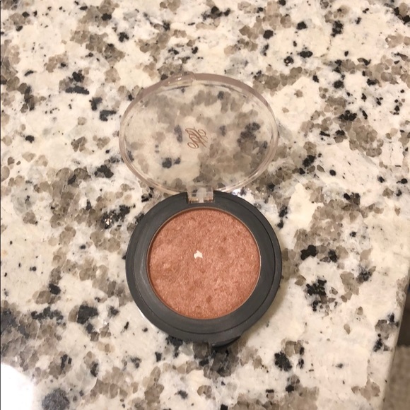 Youngblood Pressed Blush in Sugar Plum - Picture 3 of 5